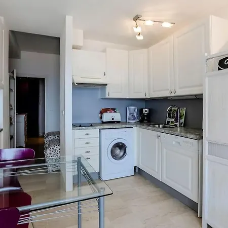 French Riviera 1 Bedroom On The Facing Cannes Apartment *