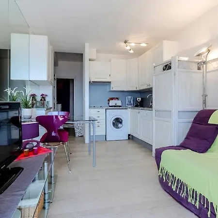 French Riviera 1 Bedroom On The Facing Cannes Apartment