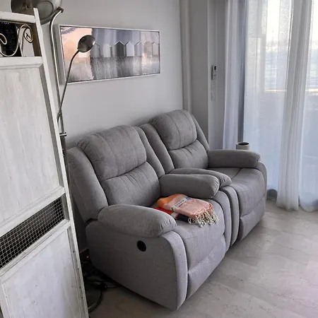 French Riviera 1 Bedroom On The Facing Cannes Apartment